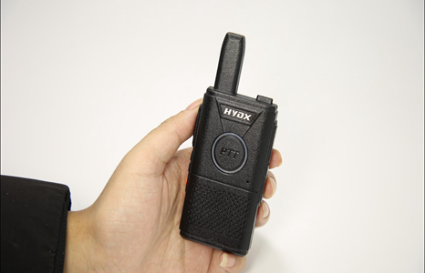 F10 Mini UHF leve duplo PTT comercial rádio de 2 vias