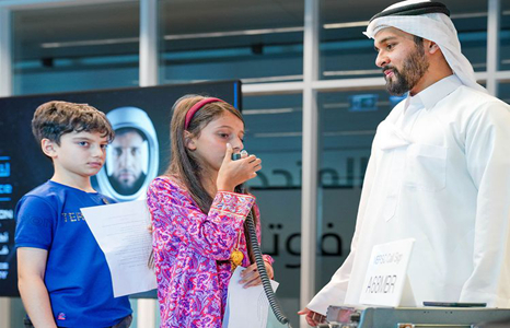 100 estudantes dos Emirados Árabes Unidos no rádio amador participam da 6ª Chamada do Espaço
